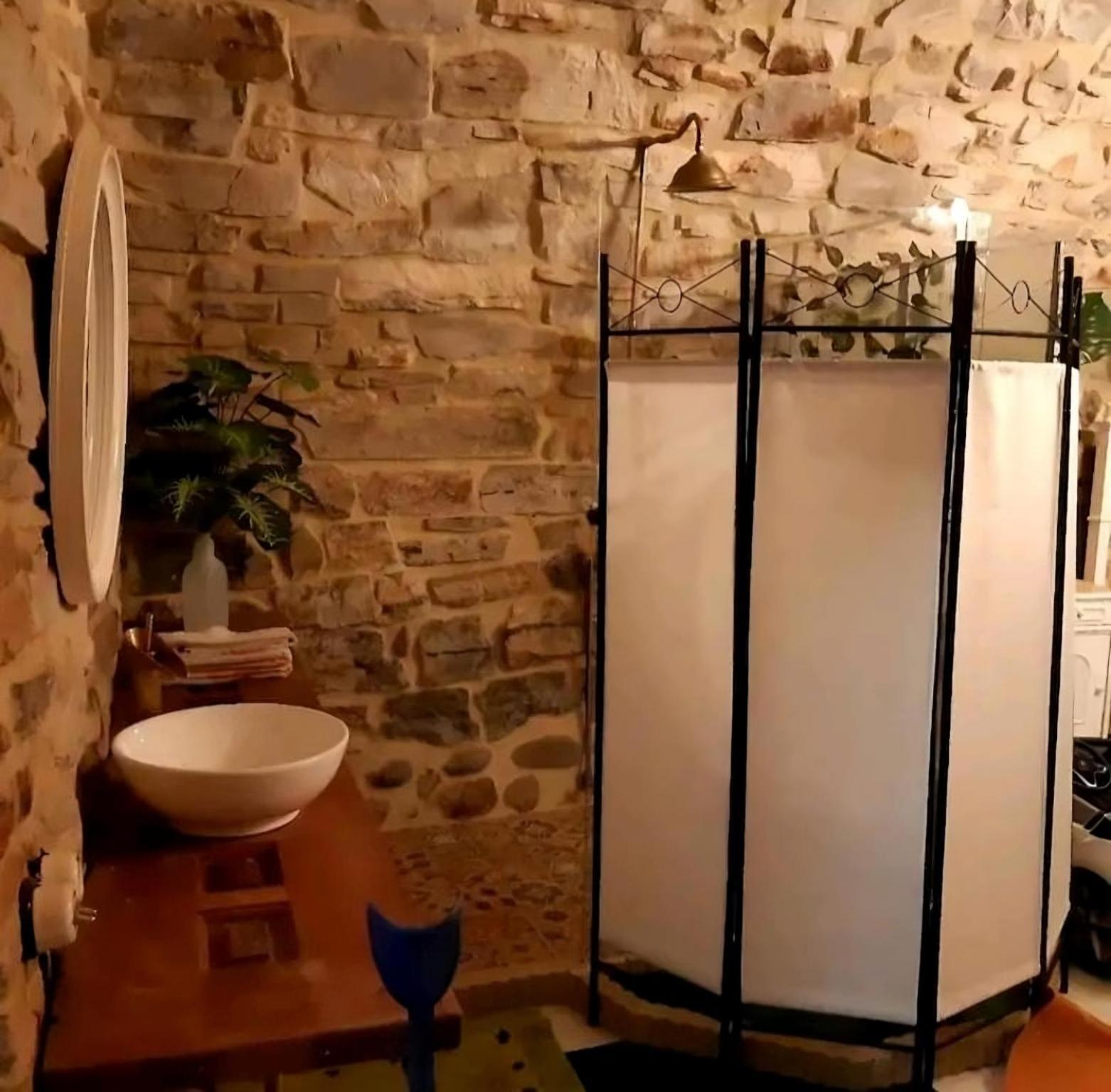 Soggiorno In Una Cantina Antica Del'500, Struttura Privata, Non Albergo Colombaro  외부 사진